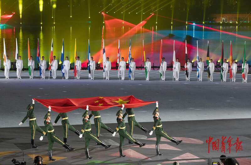 pi, 届世界运动