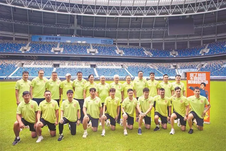 深圳街超热, 深圳特区报 深圳街超热, 深圳特区报